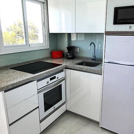 Skol 521. Fantastic Studio On The Beachfront For Holiday Rental. Marbella Eksteriør bilde