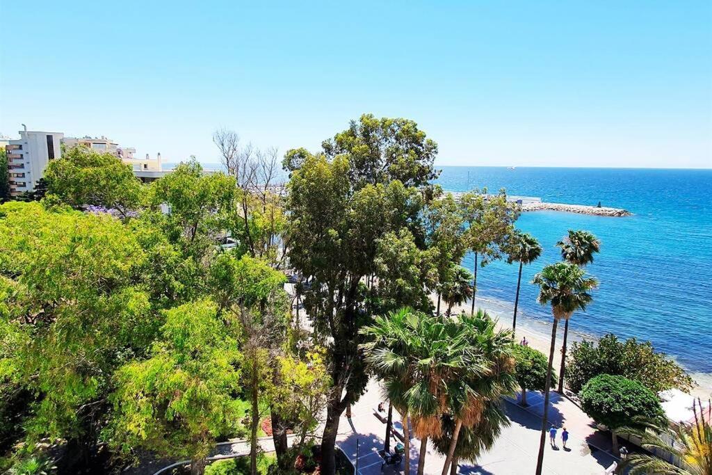 Skol 521. Fantastic Studio On The Beachfront For Holiday Rental. Marbella Eksteriør bilde