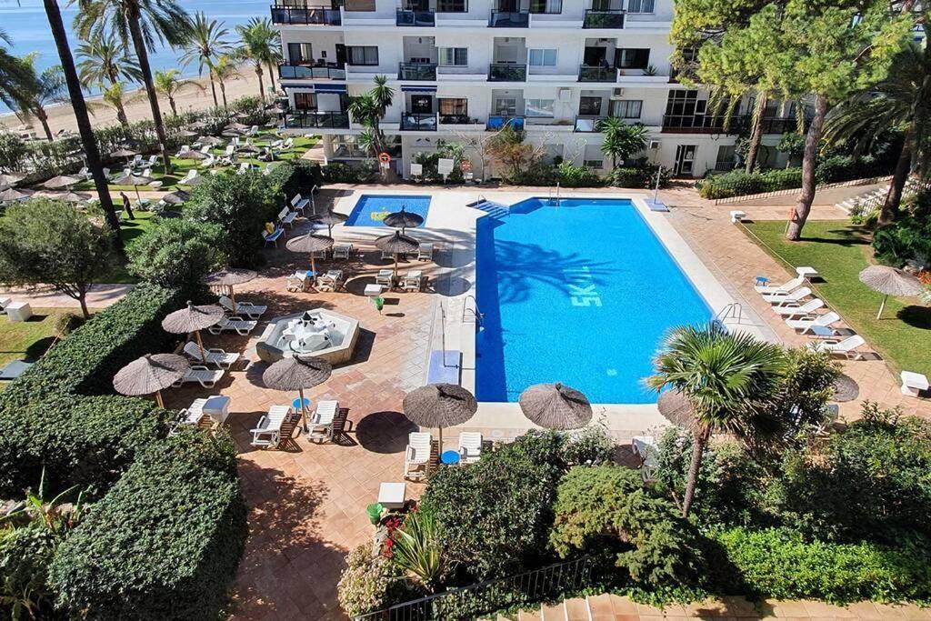 Skol 521. Fantastic Studio On The Beachfront For Holiday Rental. Marbella Eksteriør bilde