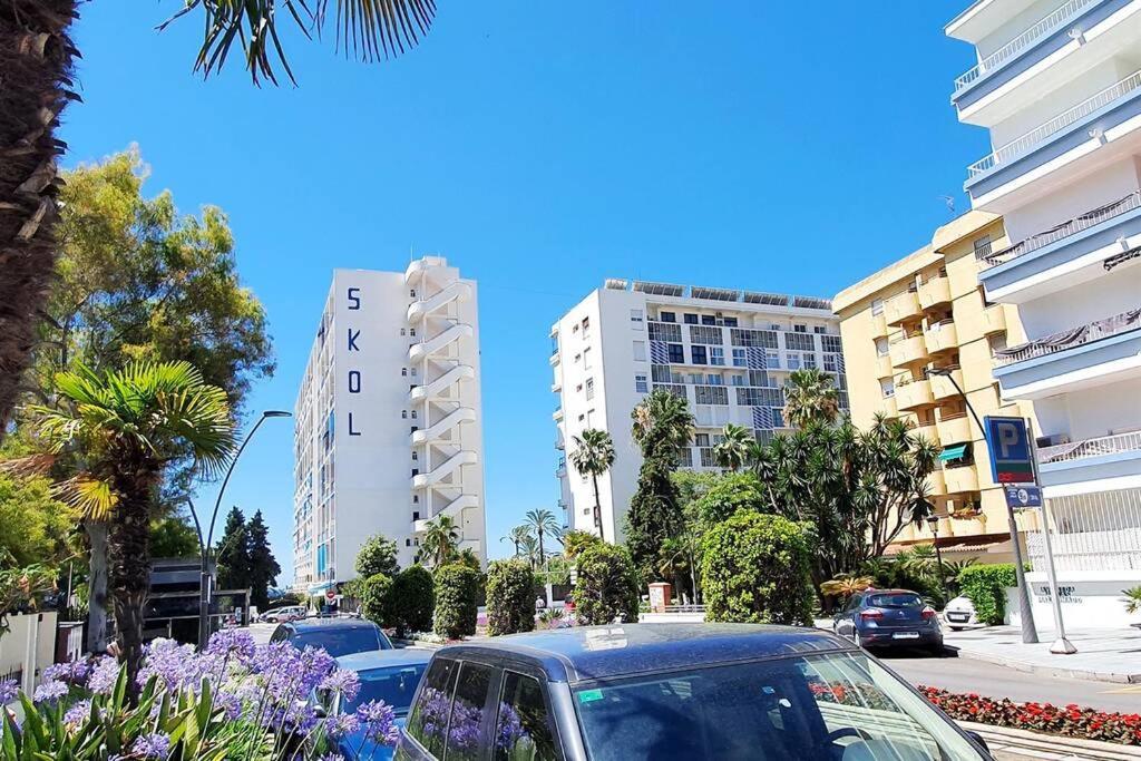 Skol 521. Fantastic Studio On The Beachfront For Holiday Rental. Marbella Eksteriør bilde
